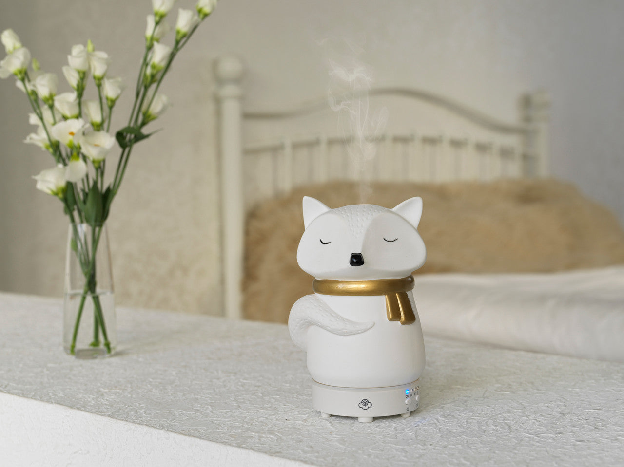 Snow Fox Modern Ceramic Aroma Diffuser and LED Air Humidifier Snow Fox Modern Ceramic Aroma Diffuser and LED Air Humidifier