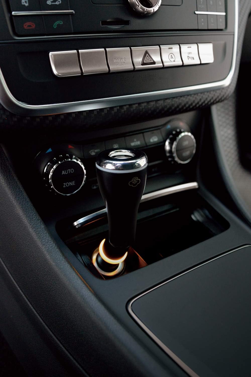 Knight Black Prestige - USB Car Essential Oil Diffuser Knight Black Prestige - USB Car Essential Oil Diffuser