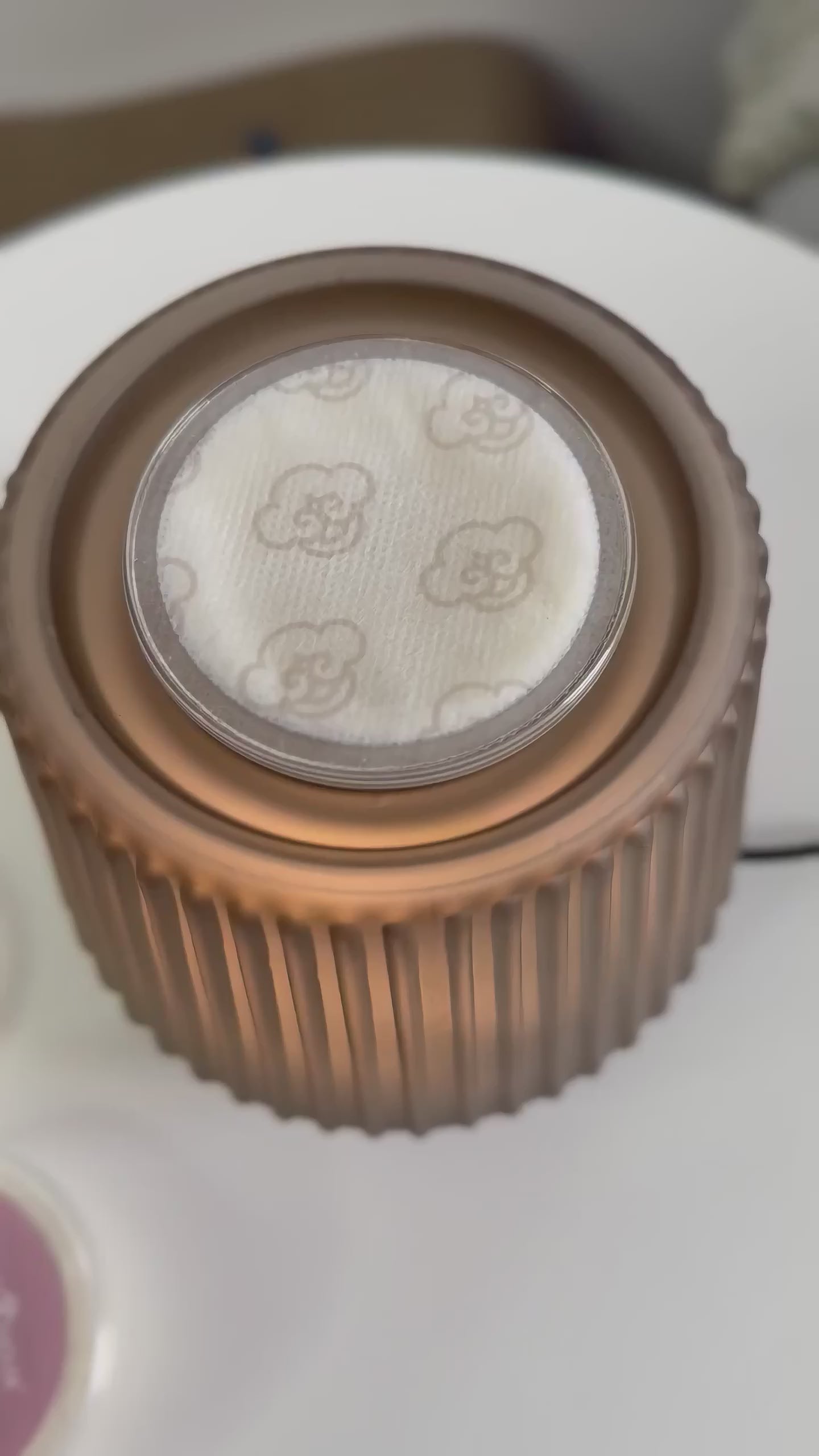 FLOW Glas-USB-Duftwachswärmer mit LED und Timer – rauch- und rußfrei